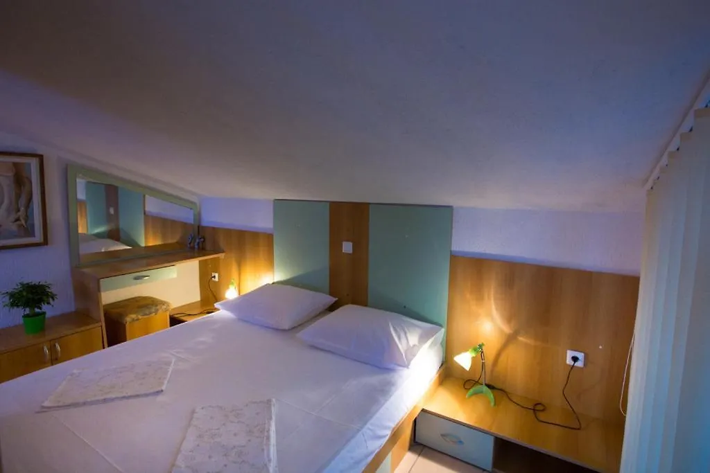 Apartmani Fuza Rab Supetarska Draga Croatia