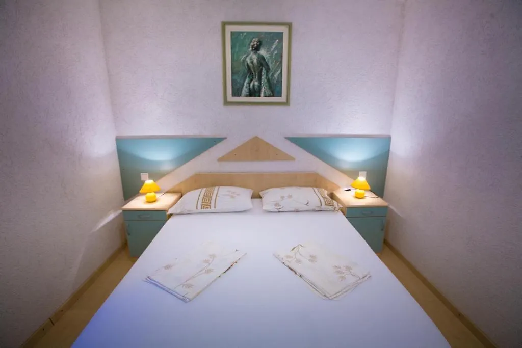 Apartmani Fuza Rab Supetarska Draga Guest house