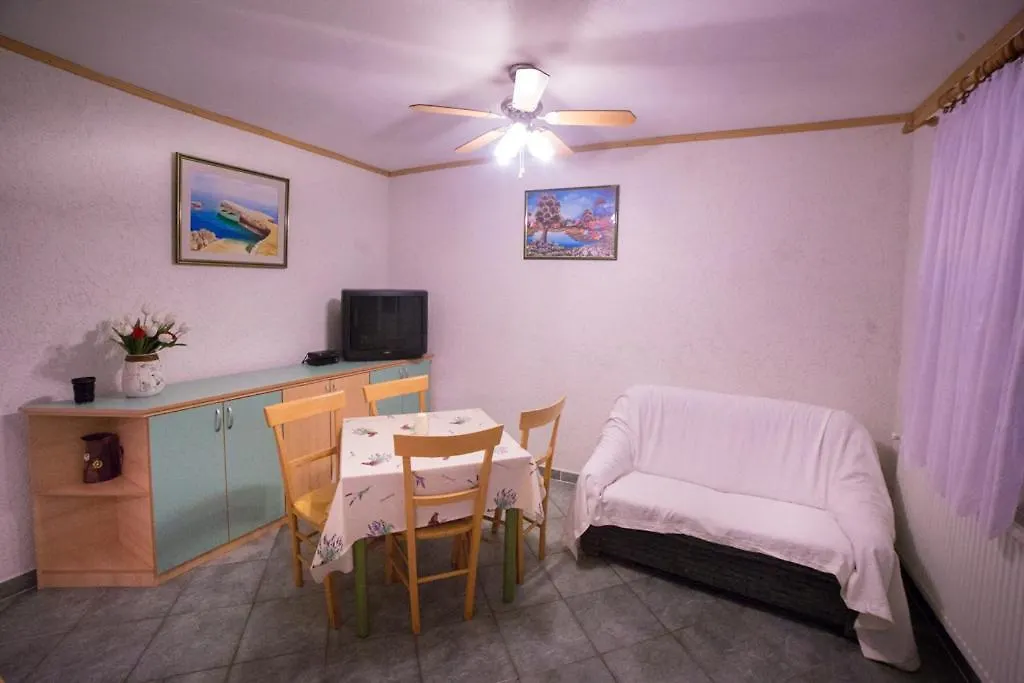 Apartmani Fuza Rab Supetarska Draga