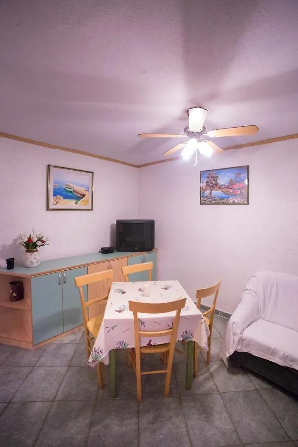 Apartmani Fuza Rab Supetarska Draga 0*,