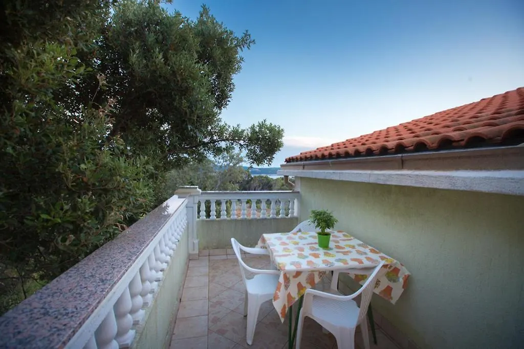 Apartmani Fuza Rab Supetarska Draga