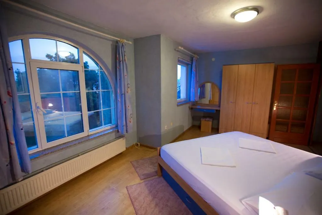 Guest house Apartmani Fuza Rab Supetarska Draga
